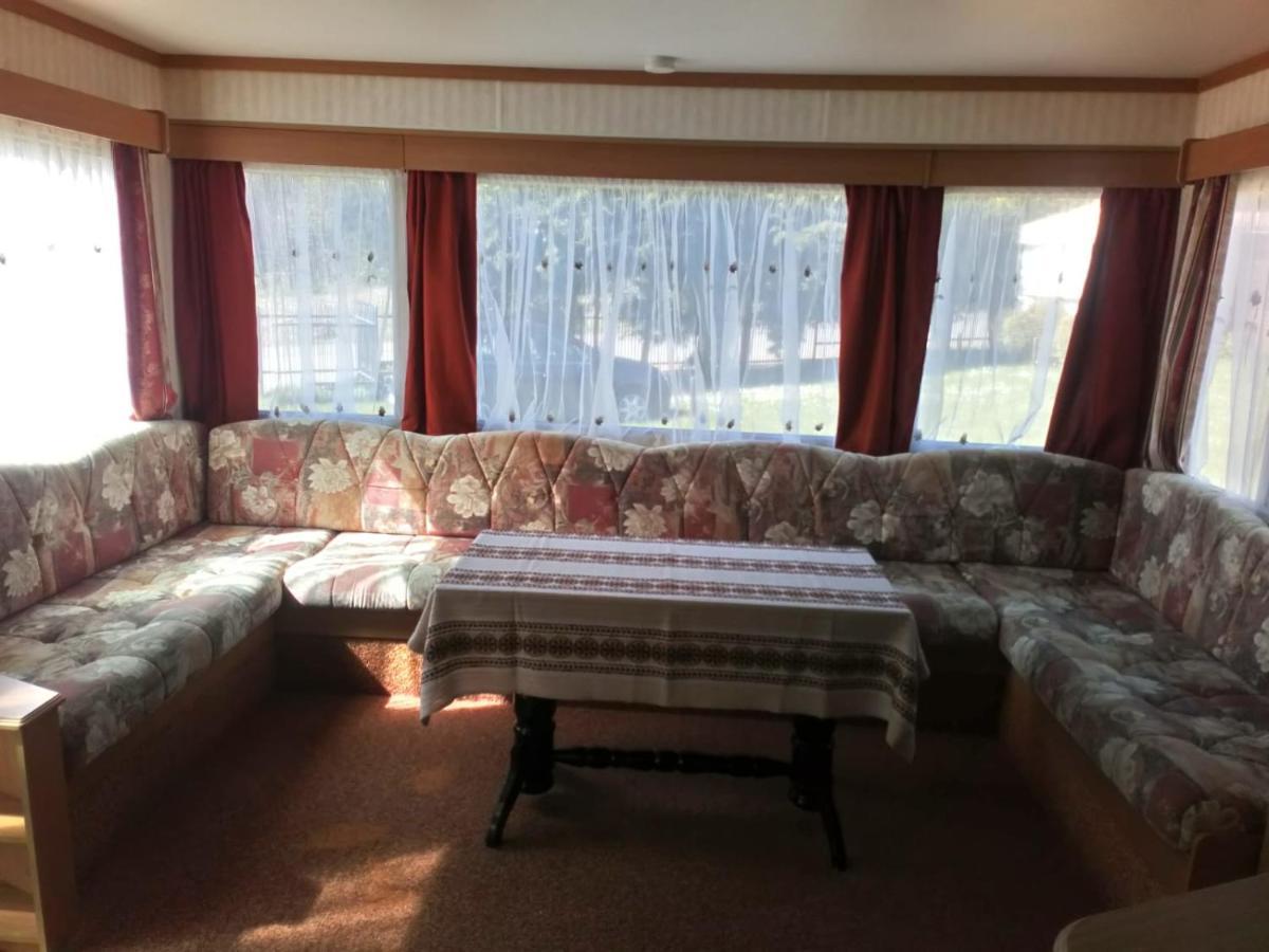 O.W. "Joasia I Maciek" Hotell Jarosławiec Eksteriør bilde